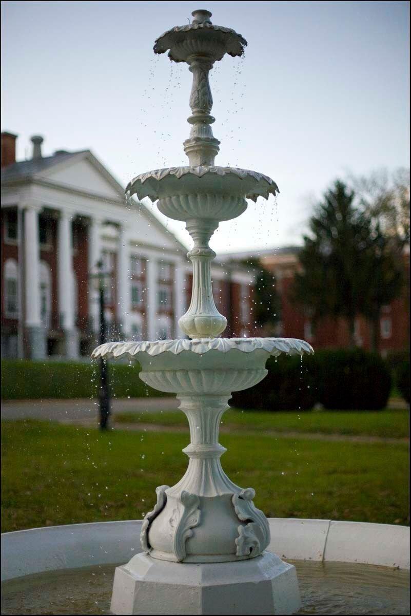 The Blackburn Inn And Conference Center Staunton Esterno foto